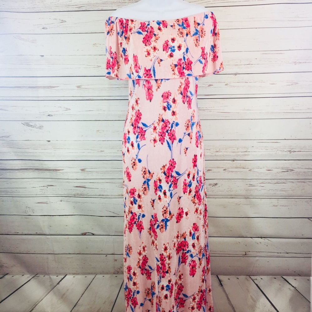Pink flower off shoulder maxi dress!